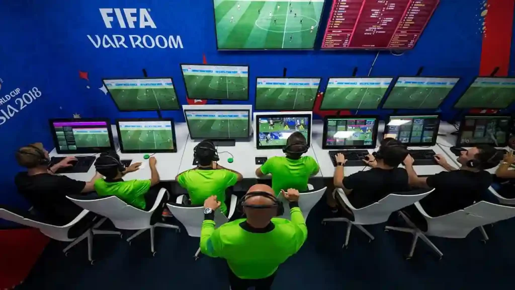 Futbolda Teknolojinin Yeri: VAR Sistemi Tartışmaları