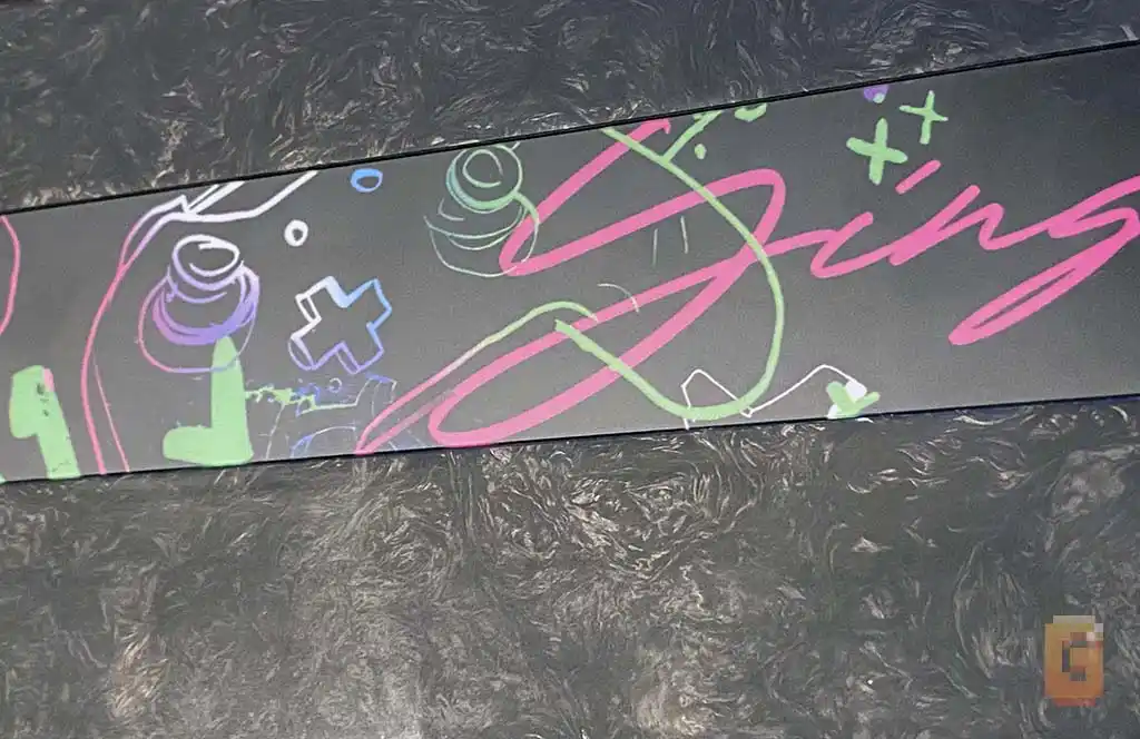 WLMouse Ying75 HE AG Glass nameplate close-up showing colorful graffiti artwork and Ying signature design